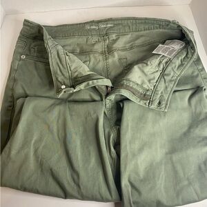 Tommy Bahama High Rise Jeans in Sage Green